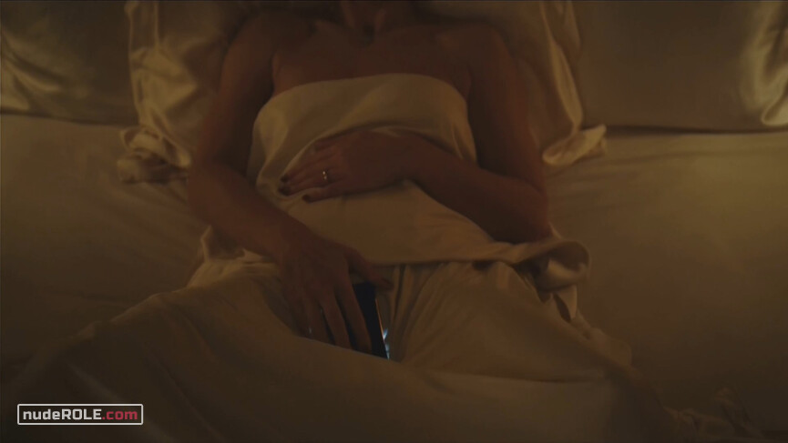 7. Sofia Dubois nude – The New Pope s01e02 (2020)