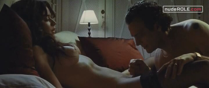 1. Lola nude – Tuya siempre (2007)