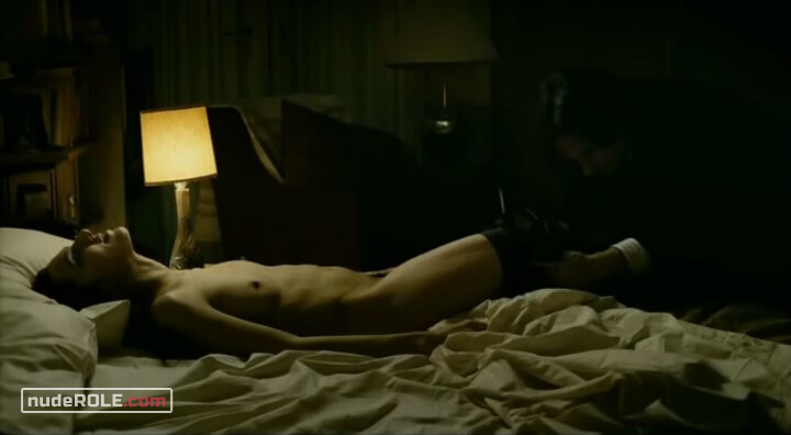 13. Vera nude , Sofía nude , Carmen nude – The Past (2007)