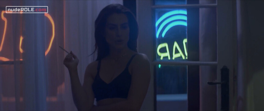 2. Cecília nude – Resistance (2019)