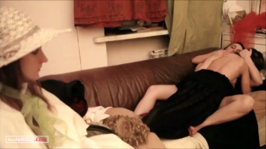 4. Evelina nude – Bloody Shadows (2018)