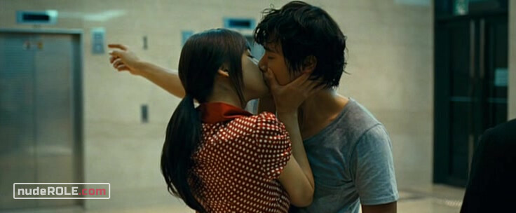 1. Yoo-ri sexy – Marine Boy (2009)