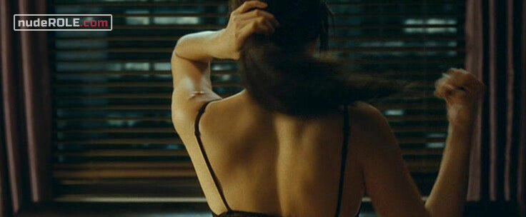 5. Yoo-ri sexy – Marine Boy (2009)