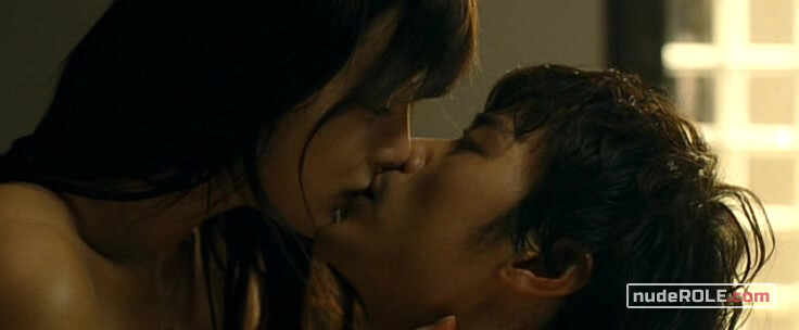 8. Yoo-ri sexy – Marine Boy (2009)