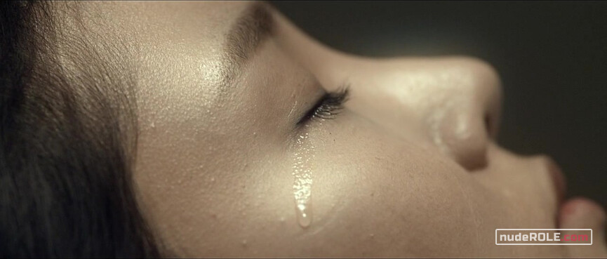 15. Oh Soon-ae nude – Miss Butcher (2016) #2