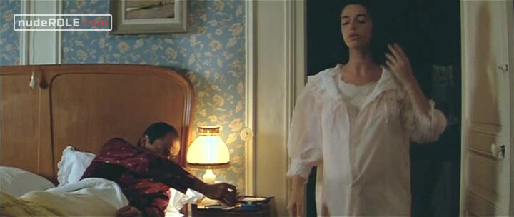 8. Odette00 nude, Bella Mandel sexy, Lena Korski sexy – C'est La Vie (1990)