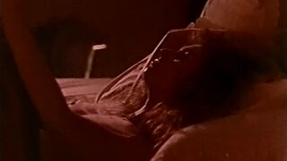 Julie nude – Hurricane Smith (1992)