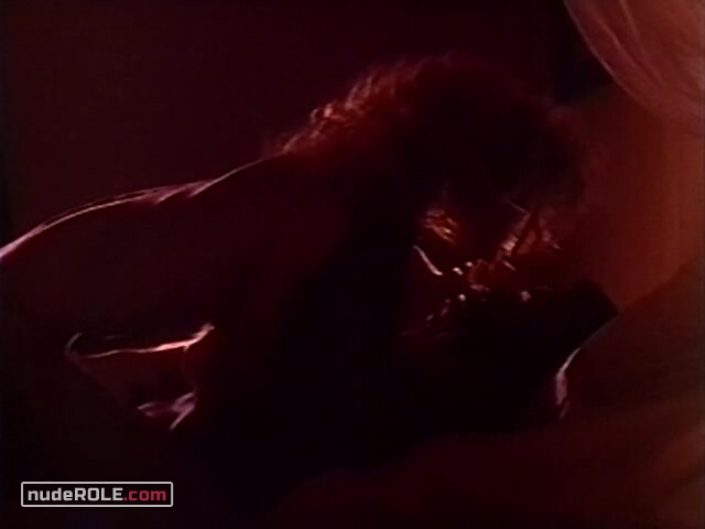 4. Julie nude – Hurricane Smith (1992)