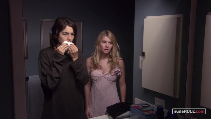 28. Nina Deer sexy, Olivia Deer nude – The Quiet (2005)