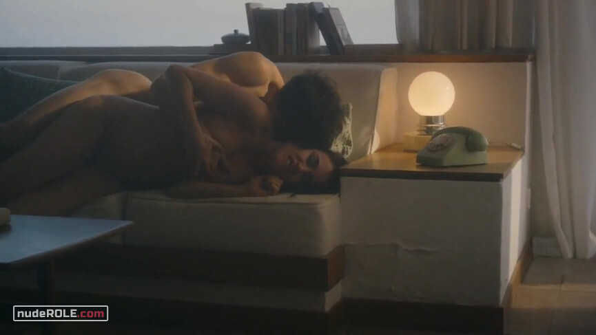 10. Helena nude – Hache s02e04 (2021)