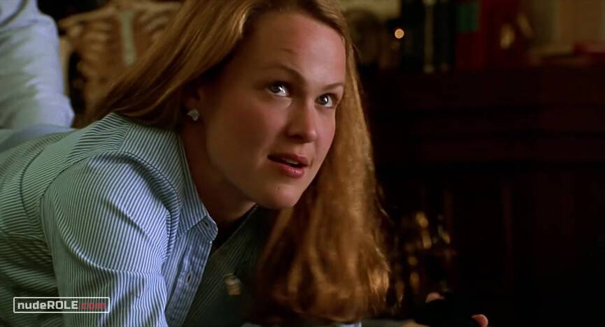 6. Jeannie sexy – National Lampoon's Van Wilder (2002)