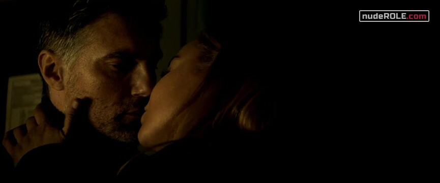 3. The Waitress nude – The Virtuoso (2021)