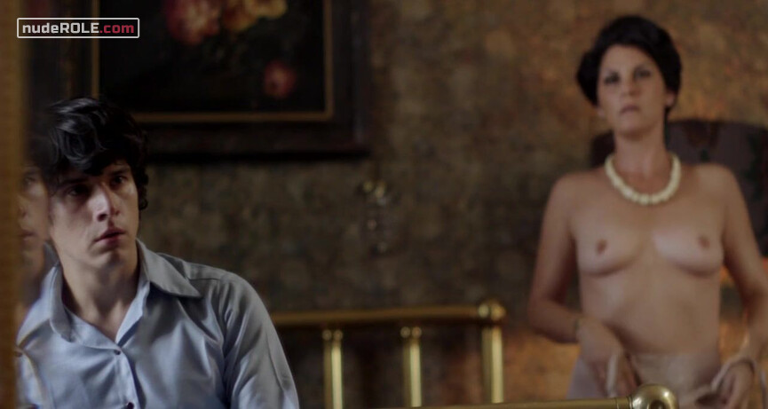 2. Elena nude – The Prince (2019)
