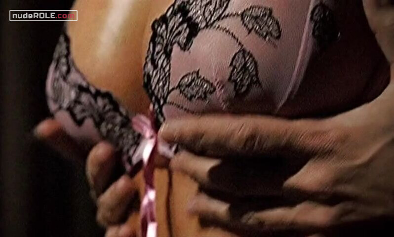 4. Maggie Davidson sexy – Fatwa (2006)