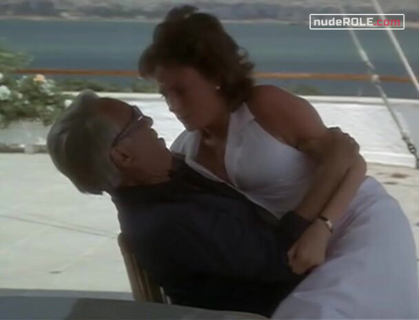 10. Liz Cassidy sexy – The Greek Tycoon (1978)