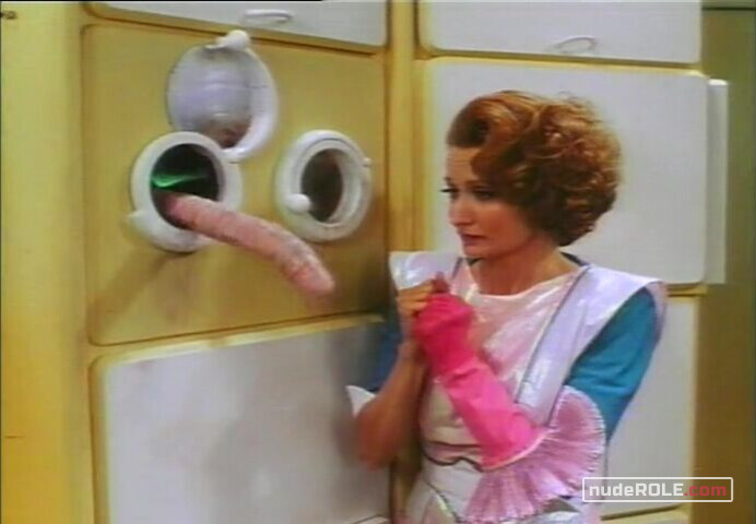 1. Miriam Hollowhead sexy – Meet the Hollowheads (1989)