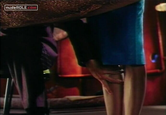 4. Miriam Hollowhead sexy – Meet the Hollowheads (1989)