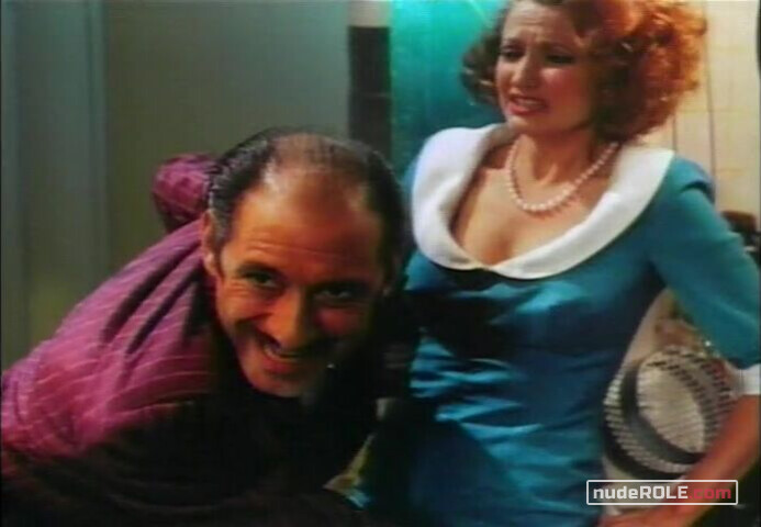 8. Miriam Hollowhead sexy – Meet the Hollowheads (1989)