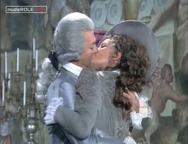 1. Duchess of Cornaro sexy, Cecilia nude – Casanova & Co. (1977)
