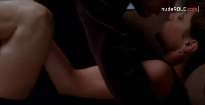 8. Karen Darling sexy, Lisa George sexy – Dirty Sexy Money s02e06 (2008)