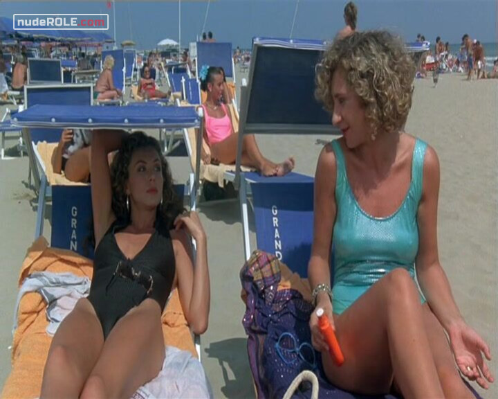 2. Liliana Corsi nude – Rimini Rimini (1987)