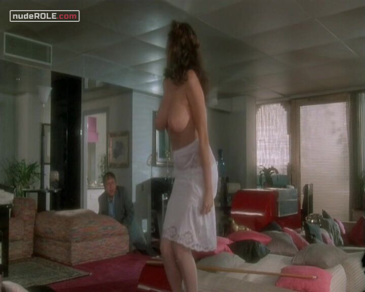 20. Lola Sarti nude – Rimini Rimini (1987)