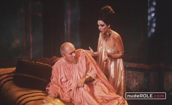 3. Domitilla (segment: Nuits romaines) sexy – The Oldest Profession (1967)