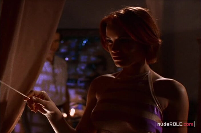 3. Taja sexy – Mortal Kombat: Conquest s01e19 (1999)