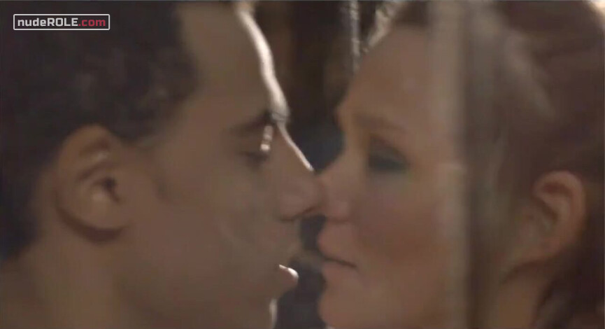 8. Jesse sexy – Toe to Toe (2009)
