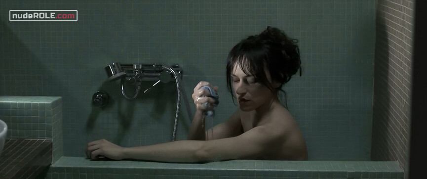 4. Sara nude, Virginia sexy – The Innocent Bastard (2016)