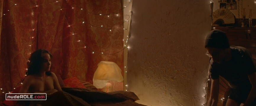 10. Jordan nude , Autumn nude – Pretend We're Kissing (2014)