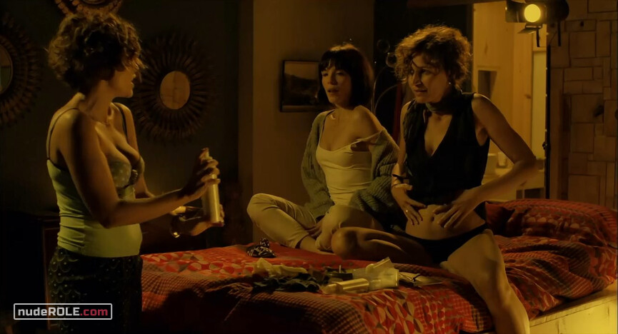 11. Mariona sexy, Bego sexy, Carol sexy – 1.000 maneres de menjar-se un ou (2013)