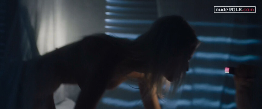 30. Anna nude , Maude sexy – Anna (2019)
