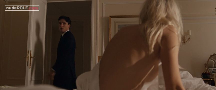 32. Anna nude , Maude sexy – Anna (2019)