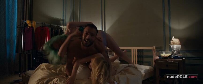 5. Anna nude , Maude sexy – Anna (2019)