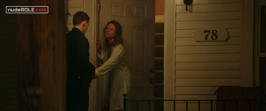 6. Claire nude – Crown Vic (2019)