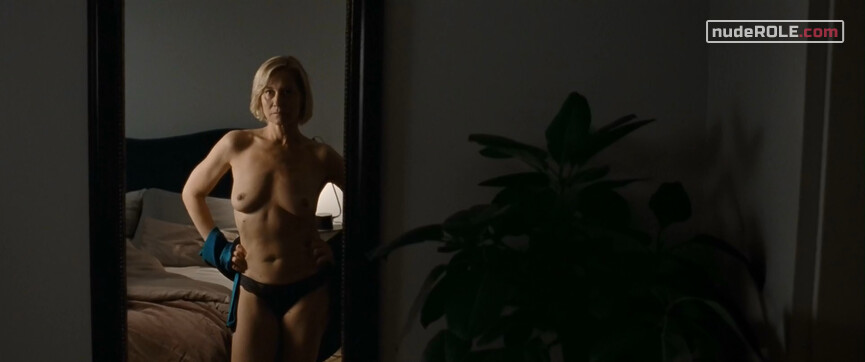 3. Anne nude – Queen of Hearts (2019) #2