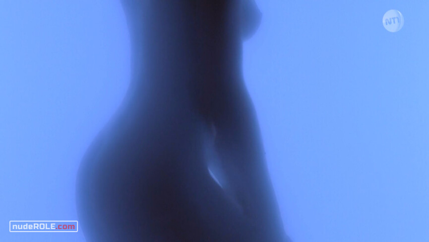 1. Laetiicia nude – Tonight I'll Sleep at Yours (2007)