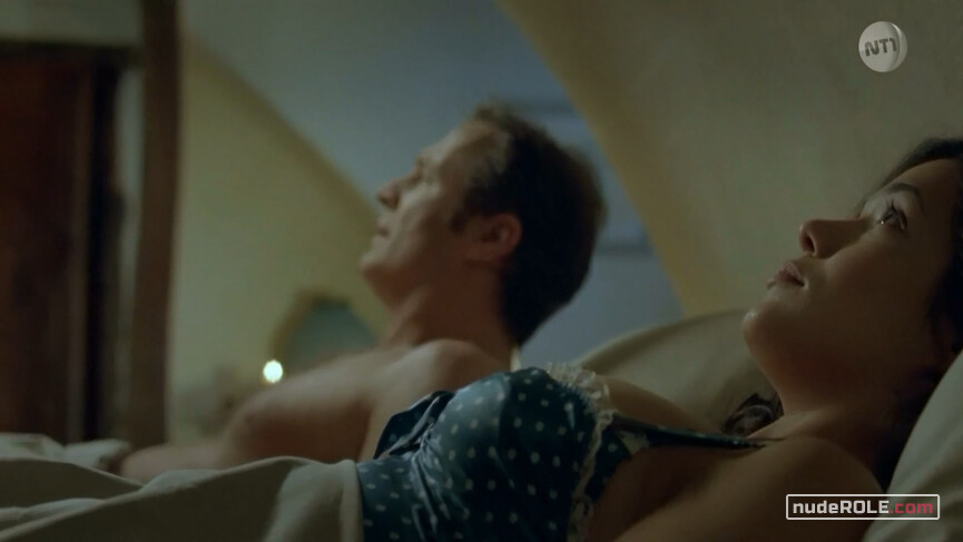 10. Laetiicia nude – Tonight I'll Sleep at Yours (2007)