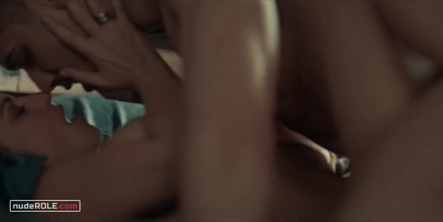 11. Alma Solares sexy – Dark Desire (2020)
