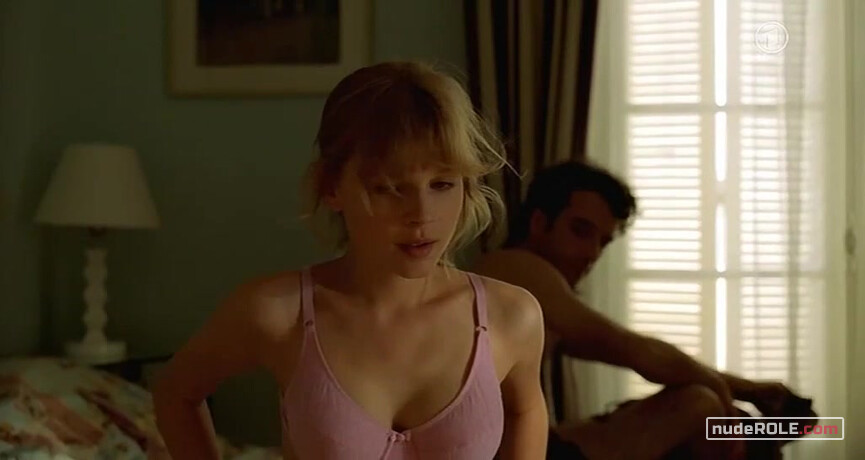 3. Olga nude – Olga's Summer (2002)