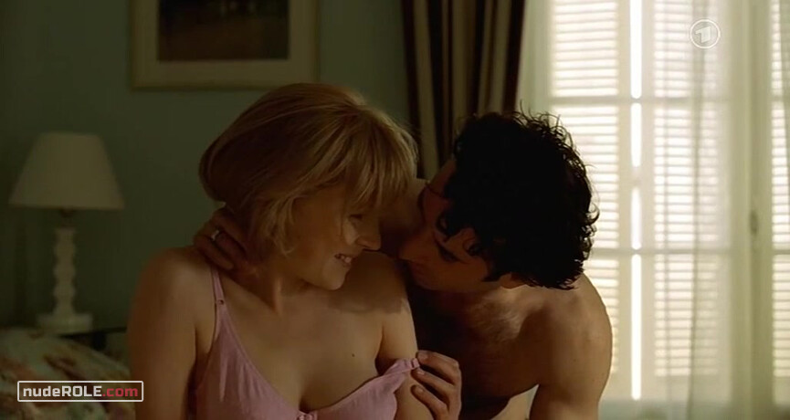 4. Olga nude – Olga's Summer (2002)