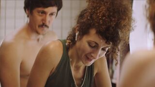 The Redhead sexy – Insuficiente (2017)