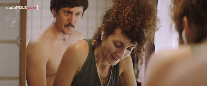 4. The Redhead sexy – Insuficiente (2017)