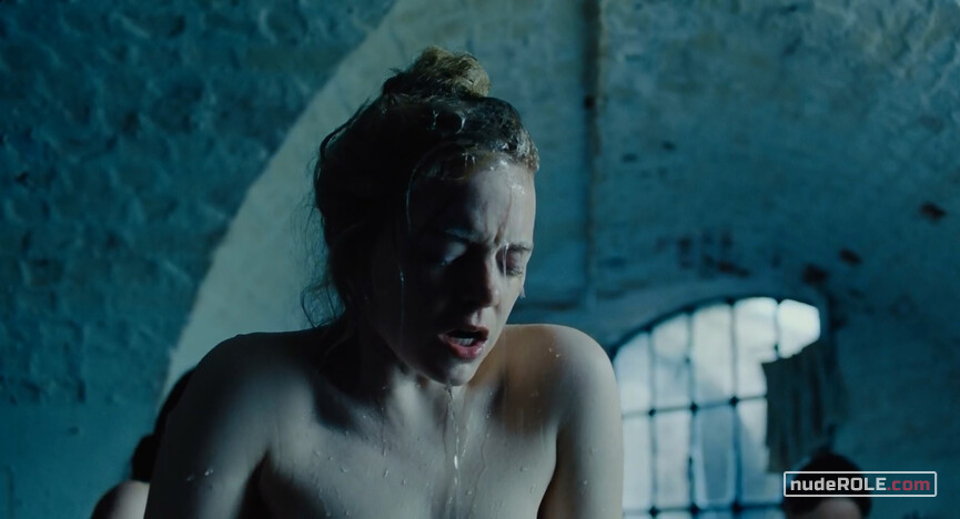 2. Abigail nude – The Favourite (2018)