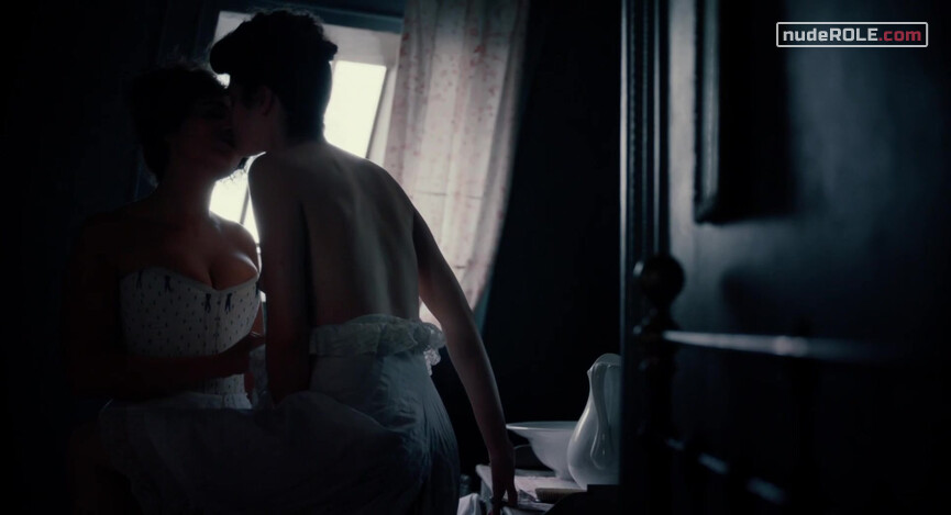 9. Zohra nude – Curiosa (2019)