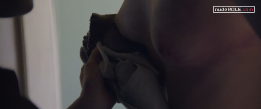 6. Astrid nude – Becoming Astrid (2018)