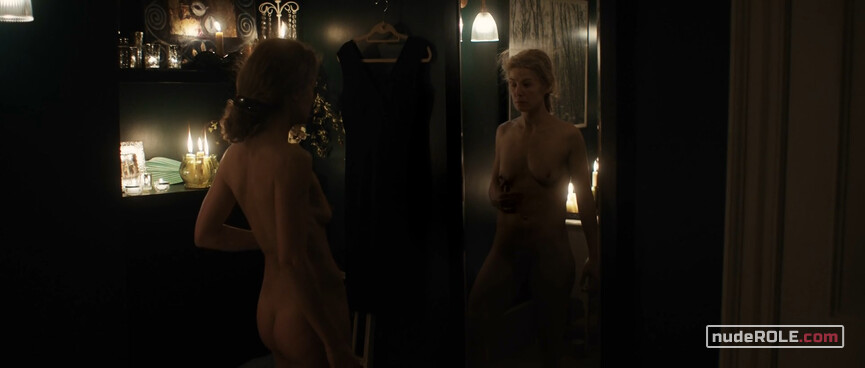 11. Marie Colvin nude – A Private War (2018)