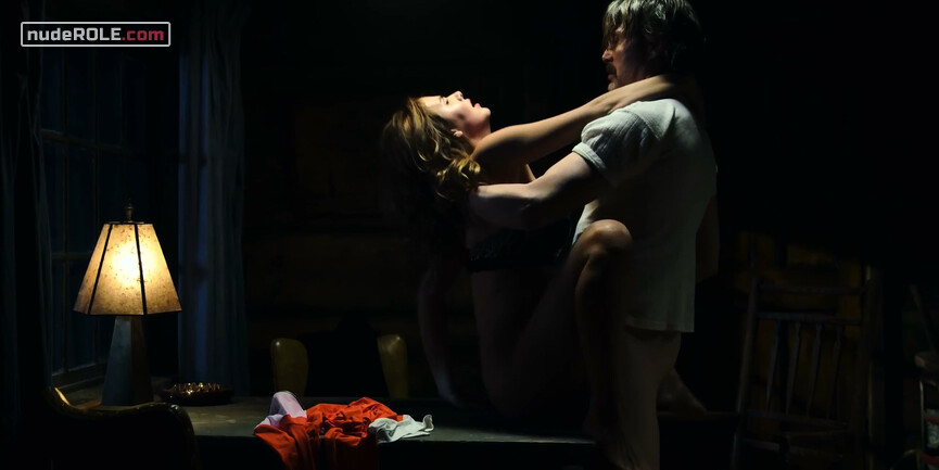 1. Sindy nude – Polar (2019)