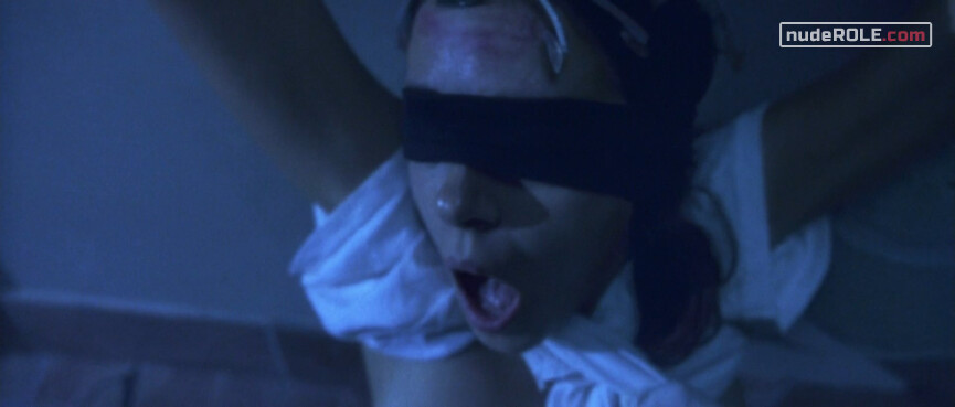 6. Iris nude – Strange Days (1995)
